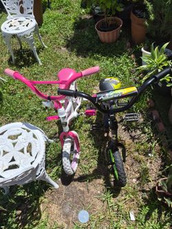 Bicicleta  para  un niño  y una niña