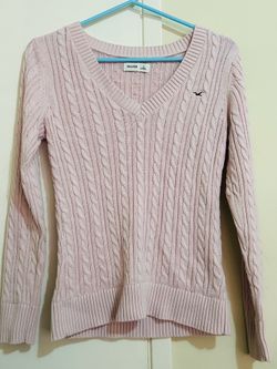Hollister pink sweater (small)