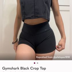 Gymshark Black Crop Top XL