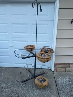 Iron plant stand