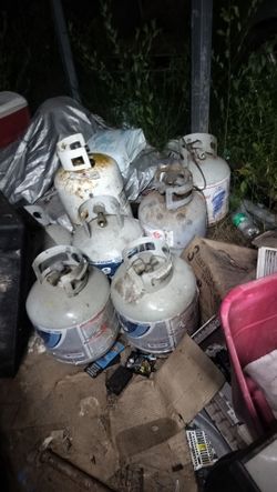 Propane bottle for 20 weeks and I have one 7 gallon for 40 as is they're all in good shape