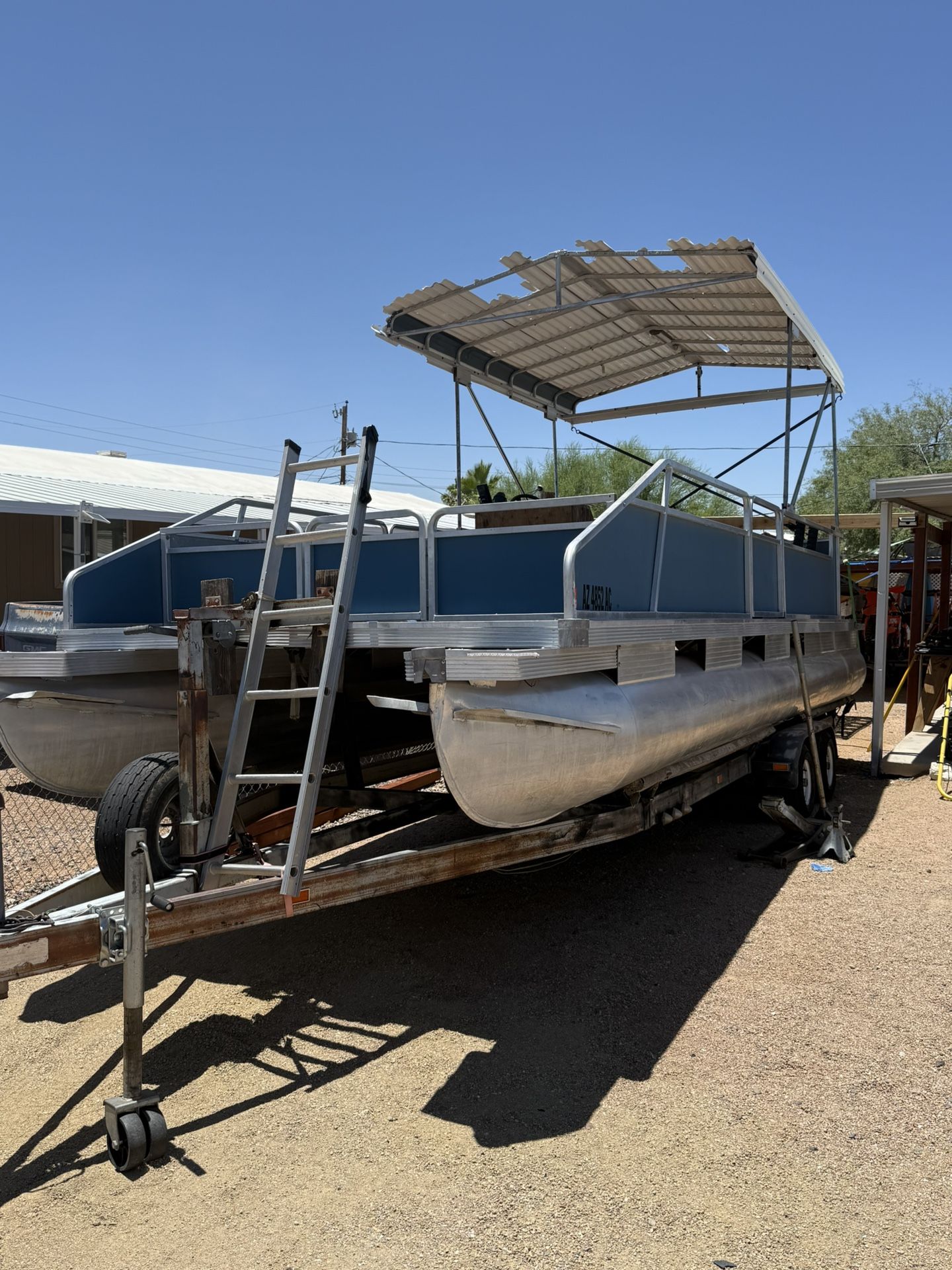 1987 Bass Tracker Pontoon