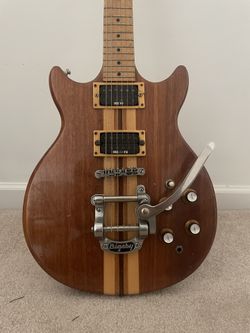 Ultra Rare Austin Guitar