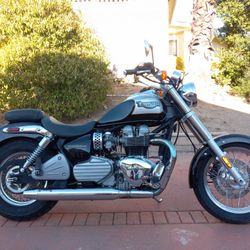 2002 Triumph Bonneville 1k MILES