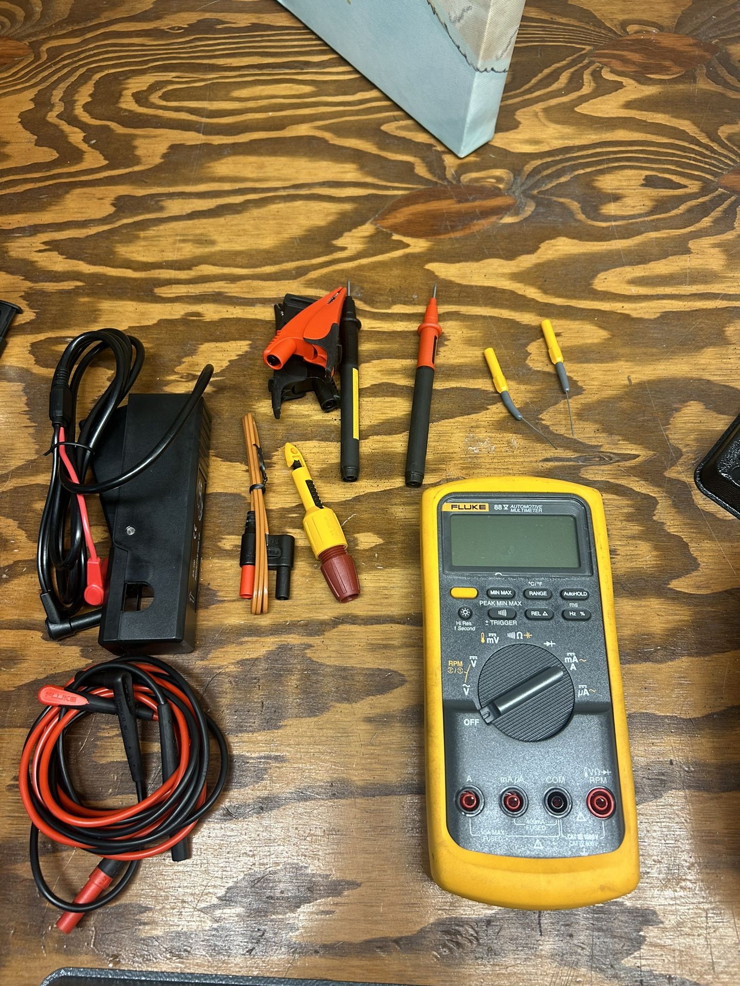 Fluke 88v Automotive Multimeter Kit