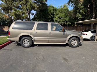 2004 Ford Excursion