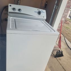 KENMORE WASHER MACHINE. 