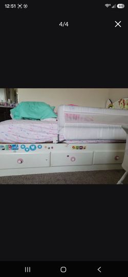 Free Kids Bed and Frame With 3 Drawers.