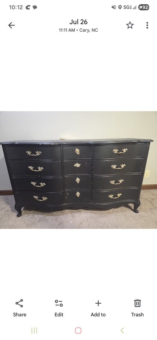 Dresser
