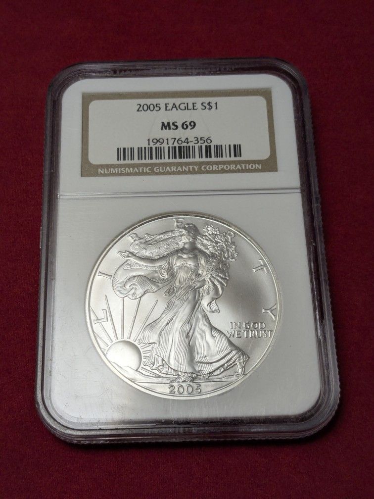 2005 American Silver Eagle 1oz Silver .999 NGC MS69
