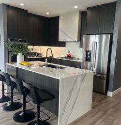 Custom Kitchen Cabinets