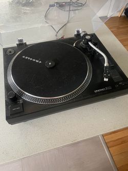 Record Player - Crosley C200