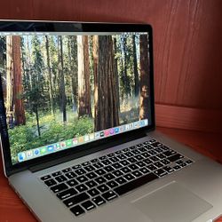 Apple MacBook Pro 15” Retina Core I7/16GB/500GB SSD macOS 15.1 Sequoia $350