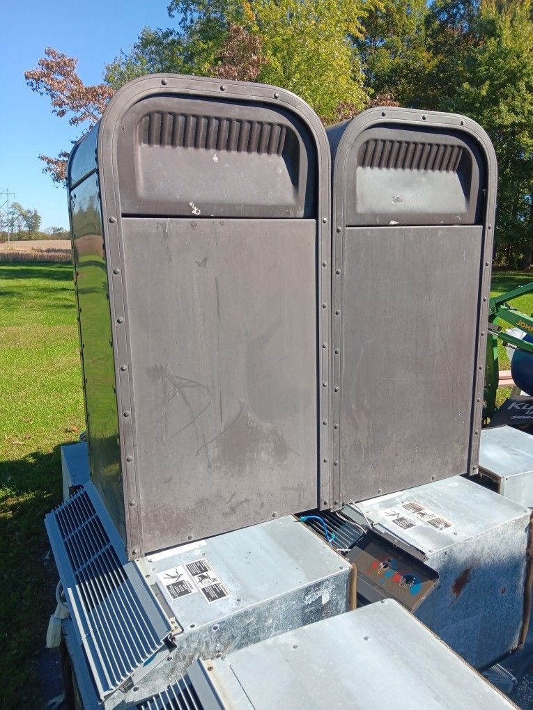 Aluminum Industrial Trash Cans