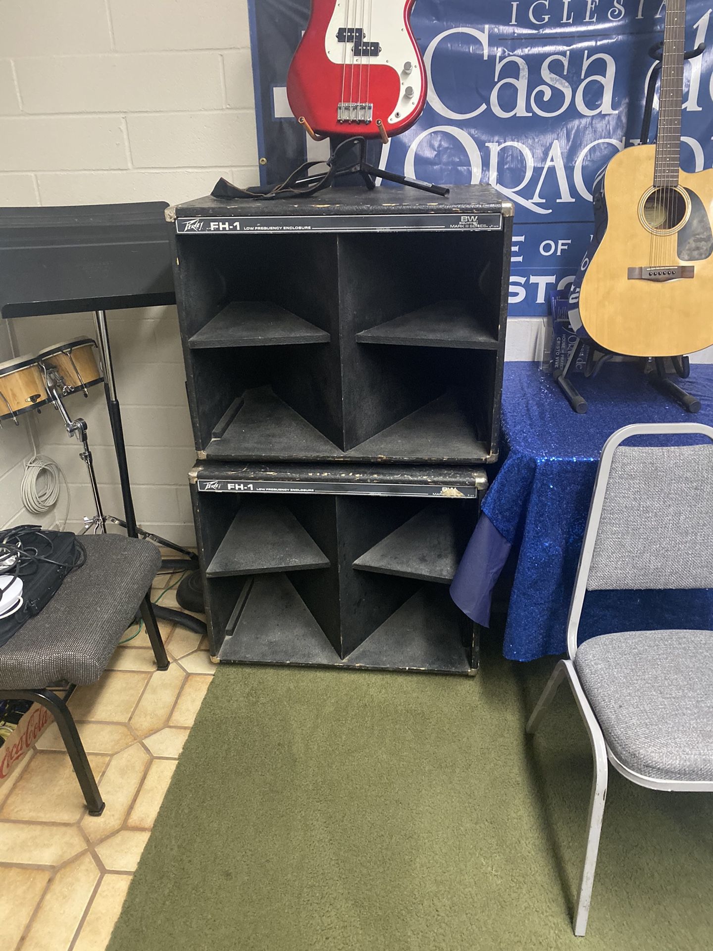 2 Peavy Bass Speakers En Salinas