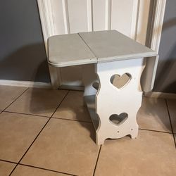 Country children table