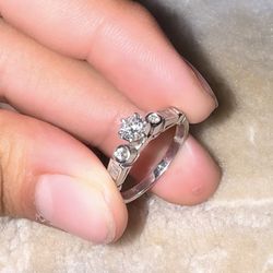 Beautiful 14k White Gold Diamond Ring – 0.54 Carat Total Weight