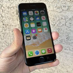 iPhone 7 128gb. Like Nee And Unlocked!