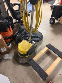 Tornado Brute Floor Buffer