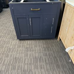 35” Bathroom Vanity In Blue