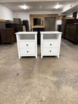 2 White Nightstands
