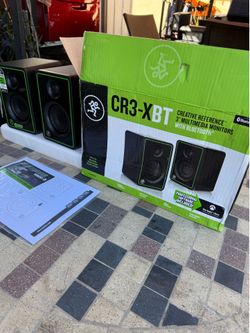 Mackie Bluetooth speakers