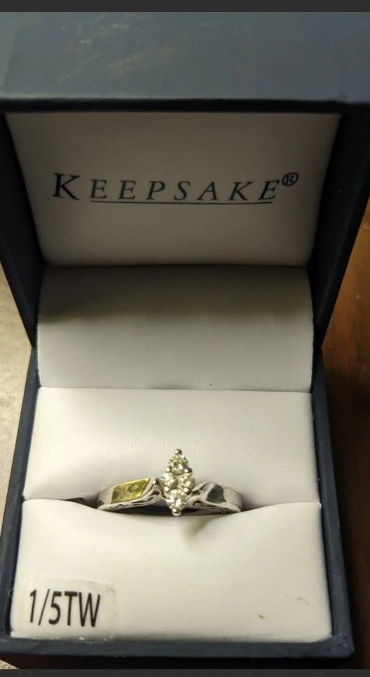 Keepsake Enchanted Marquise 1/5 Carat T.W. Diamond Ring 10 kt White Gold