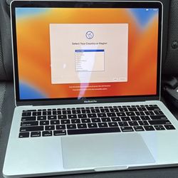 Apple 13 Inch MacBook Pro 