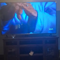 85" Hisense Roku TV w/ Curio Stand