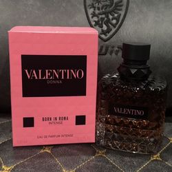 Valentino Donna Born in Roma Intense