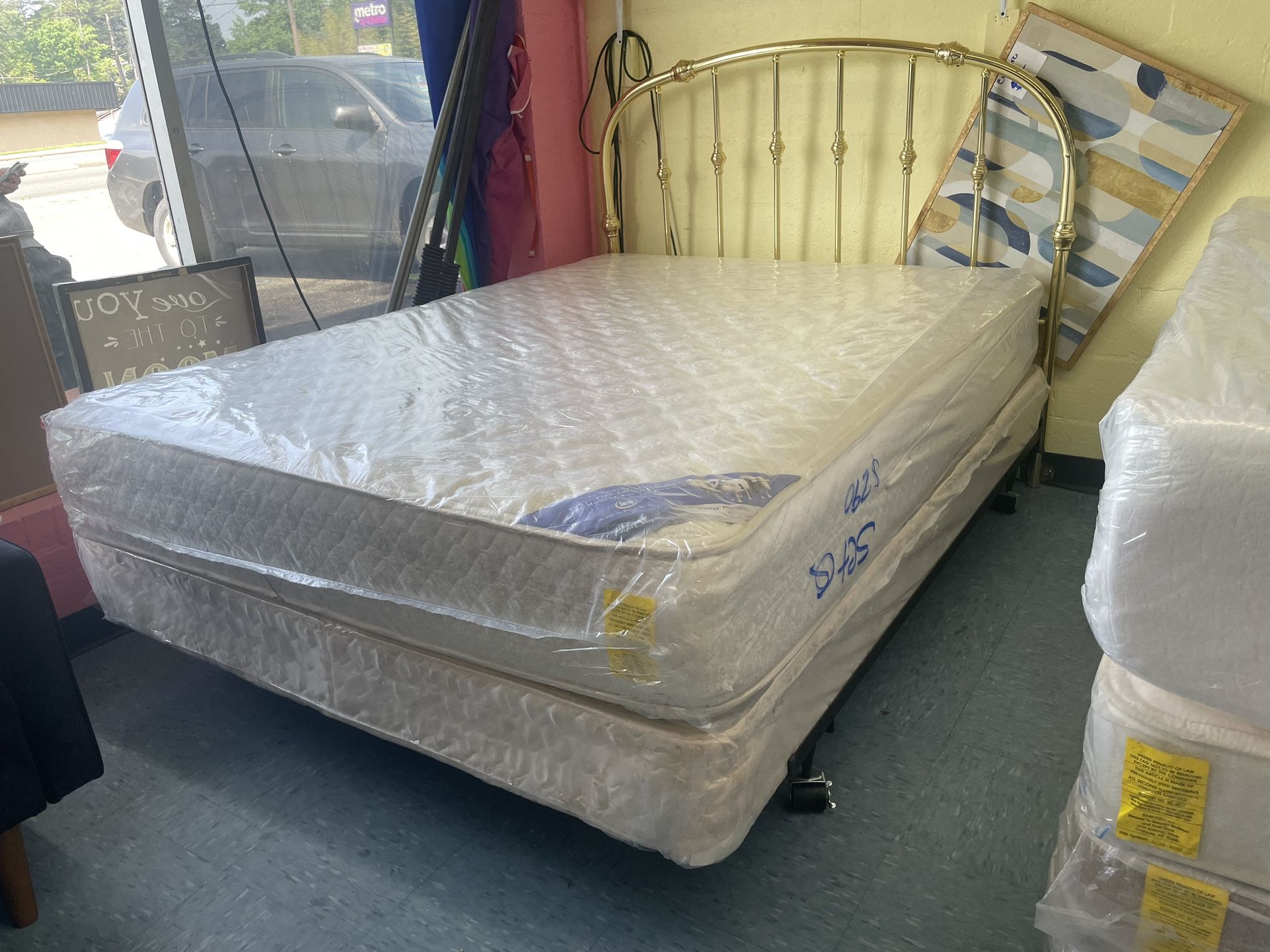 Queen Size, Serta Perfect Sleeper Double Sided Mattress Box Spring Metal Frame And Headboard SANITIZED CERTIFICATE,$400 