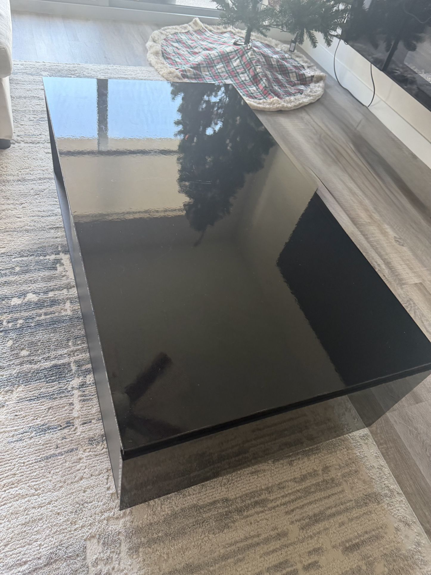 Coffee Table Glossy Black