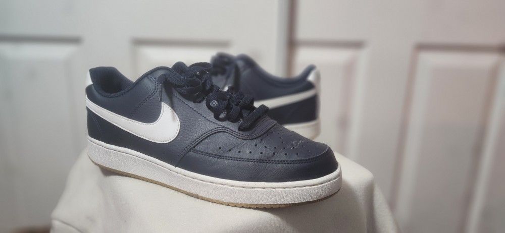 Nike Court Vision Low