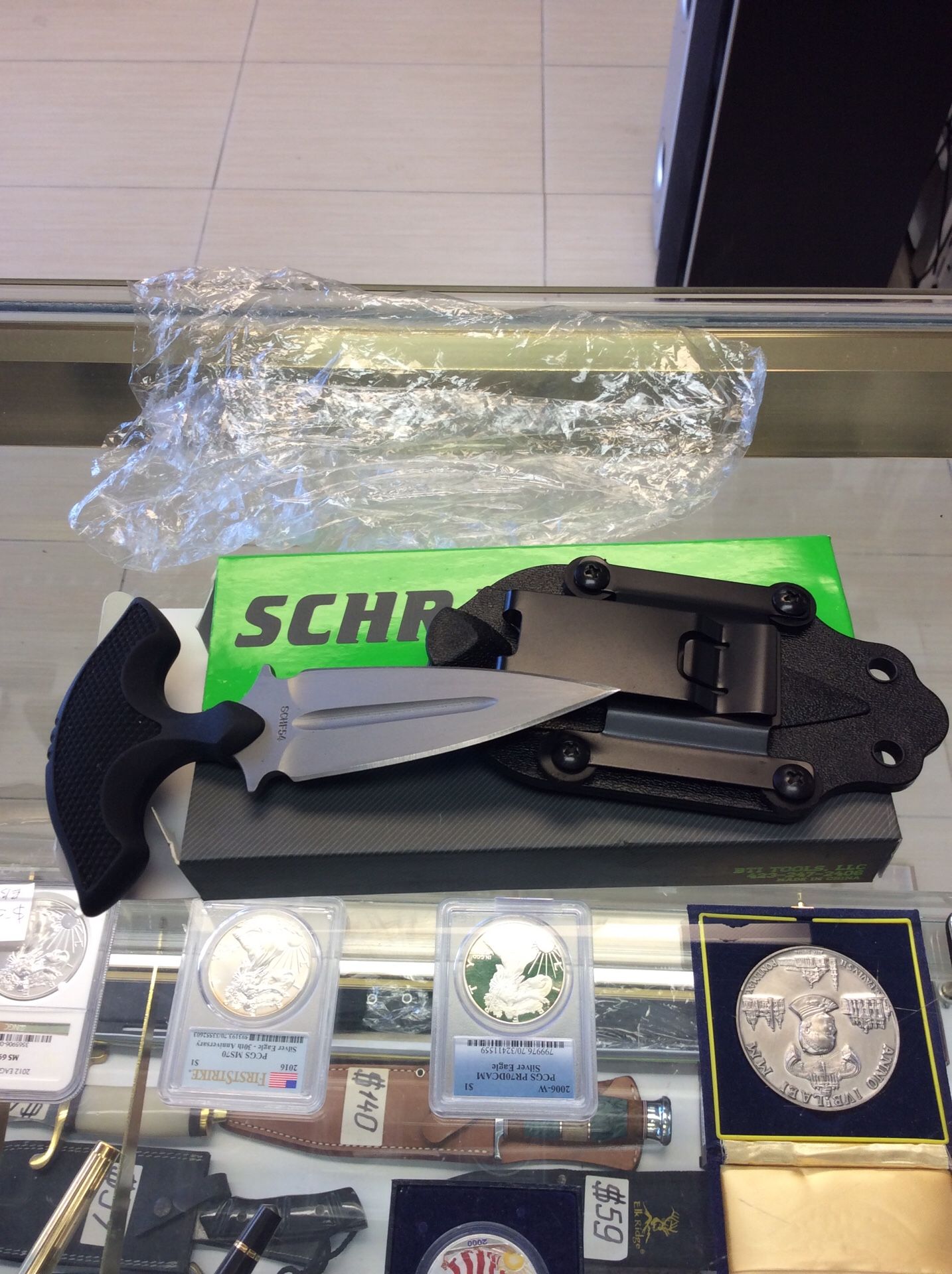 SCHRADE SCHF54 PUSH DAGGER FIXED 3.24" DOUBLE EDGE SATIN BLADE TPE HANDLES C:un