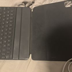 iPad Air Magic Apple Keyboard Case