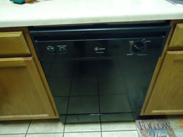 Black GE Nautilus Dishwasher 116D684014 PP20TF