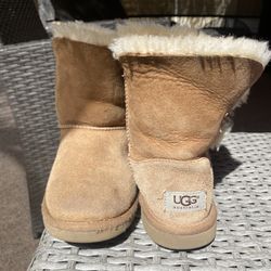 Girls UGG boots 