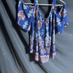 DNA Couture Top Size Small