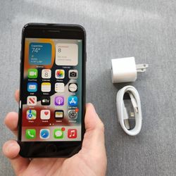 iPhone 8 - UNLOCKED - Like New 