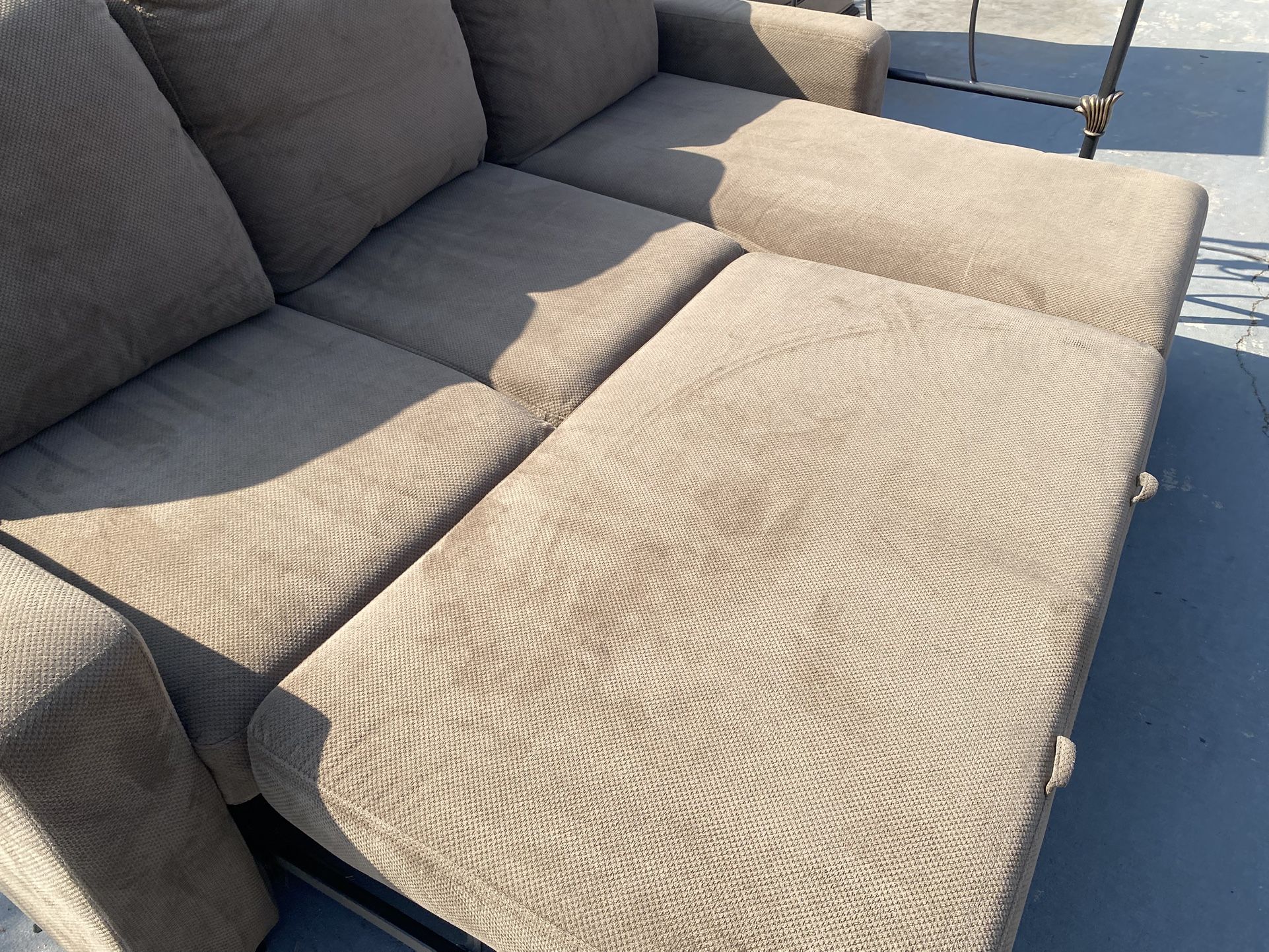 Pulaski Sleeper Sofa with Chaise Storage Costco New Condition 