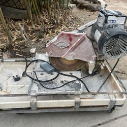 TILE SAW