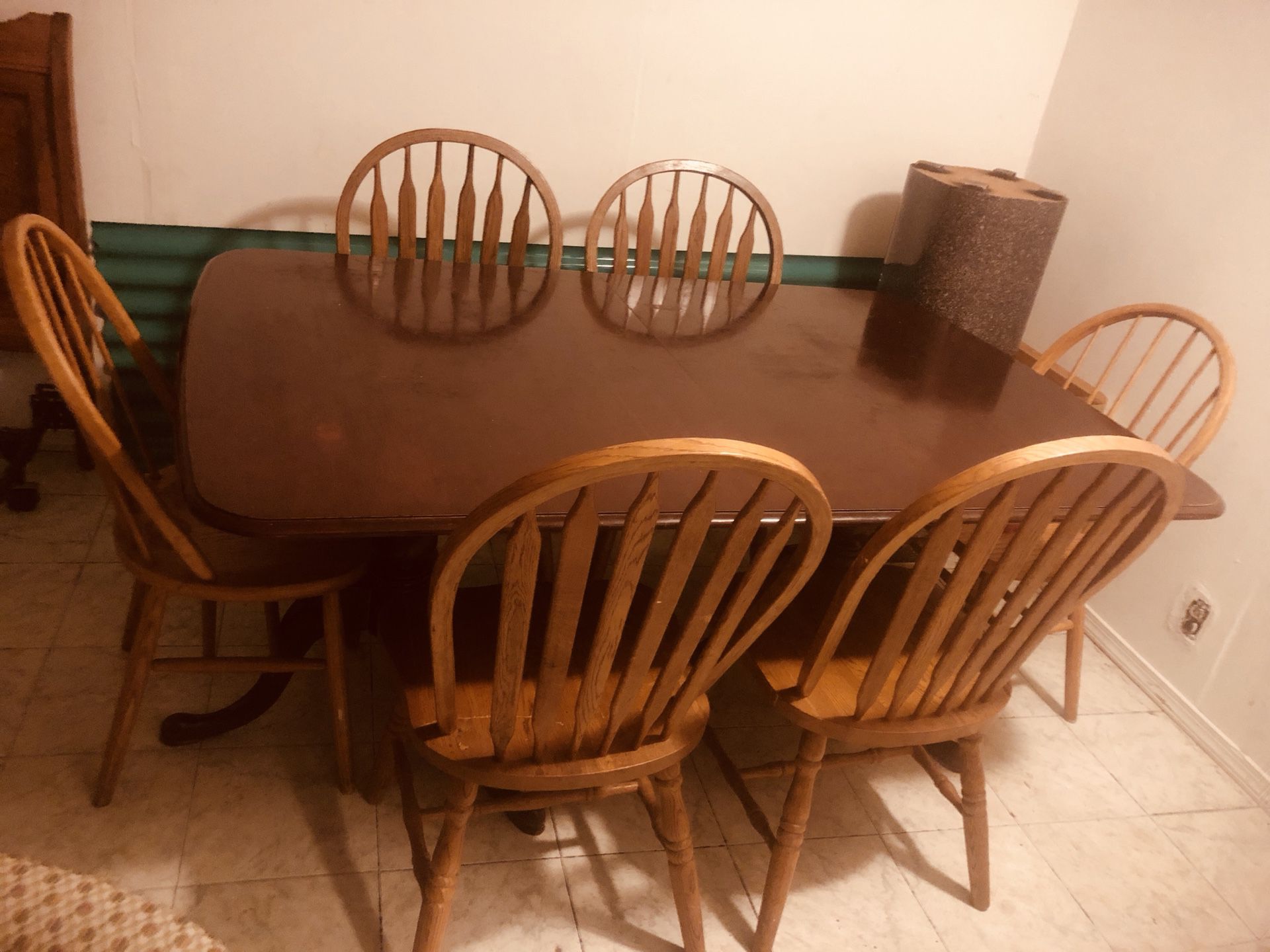 Dining table and 6 chair