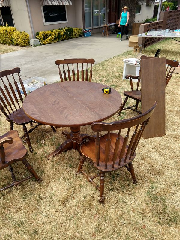 Hardwood Table With Leaf And Five Chairs For In Yuba City Ca 40