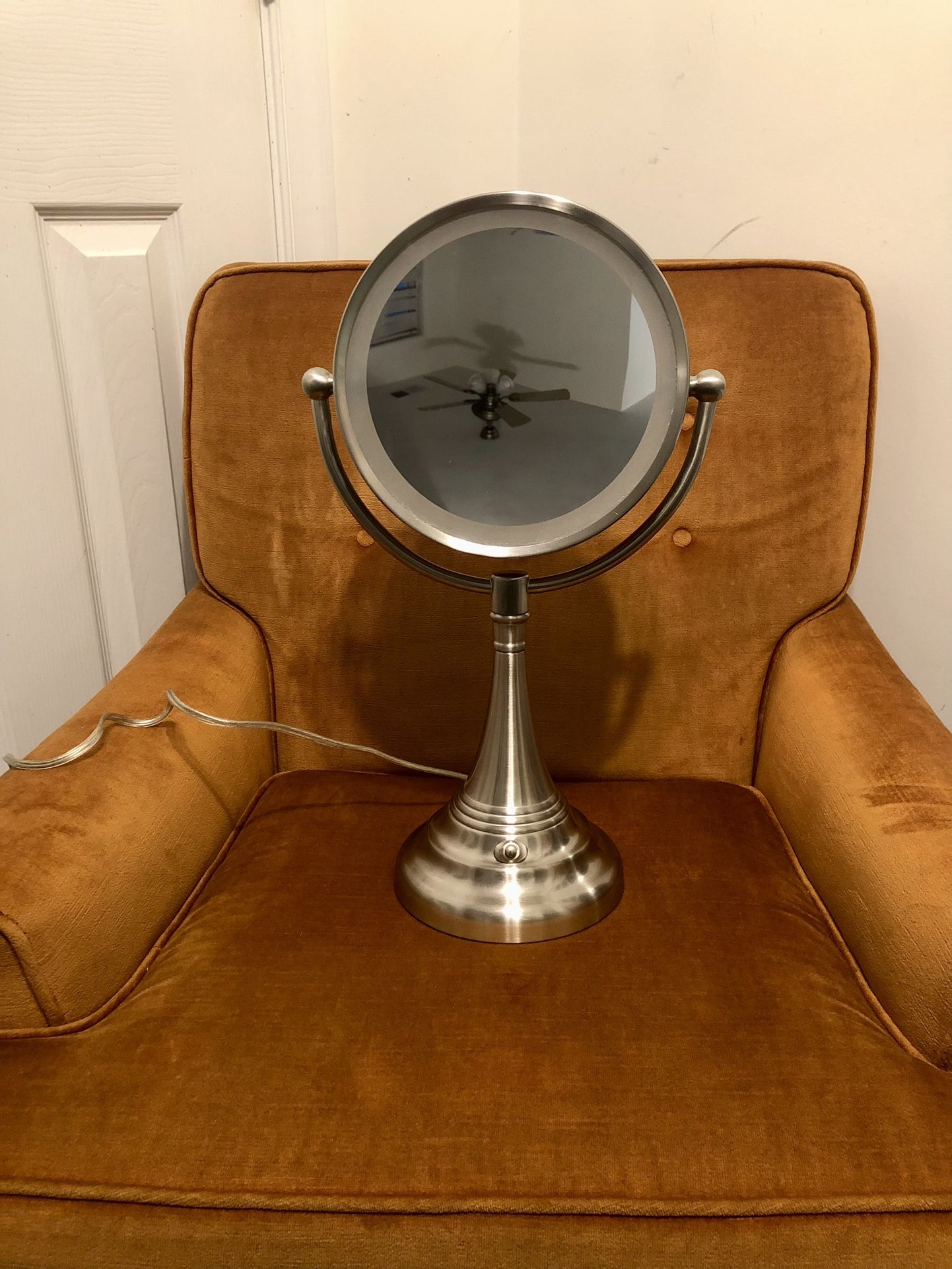 Double Sided, Light Up Vanity Mirror