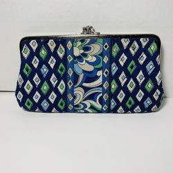 Vera Bradley 3 compartment snap wallet