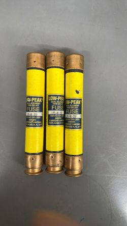 Fuses: Low -Peak Dual-Element Fuse LPS-RK-25P