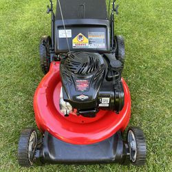 Yardmachine 550ex 140cc Gas Powered Push Lawn Mower (like New) Lawnmower 