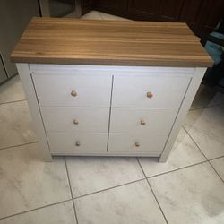 NEW YIGOBUY Small Dresser with 6 Drawers, Farmhouse Dresser for Bedroom, Tall Modern Chest of Drawer