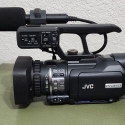 JVC GY-HM100U ProHD Camcorder
