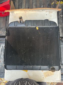 OEM 1957 Chevy V8 Harrison Radiator (contact info removed)